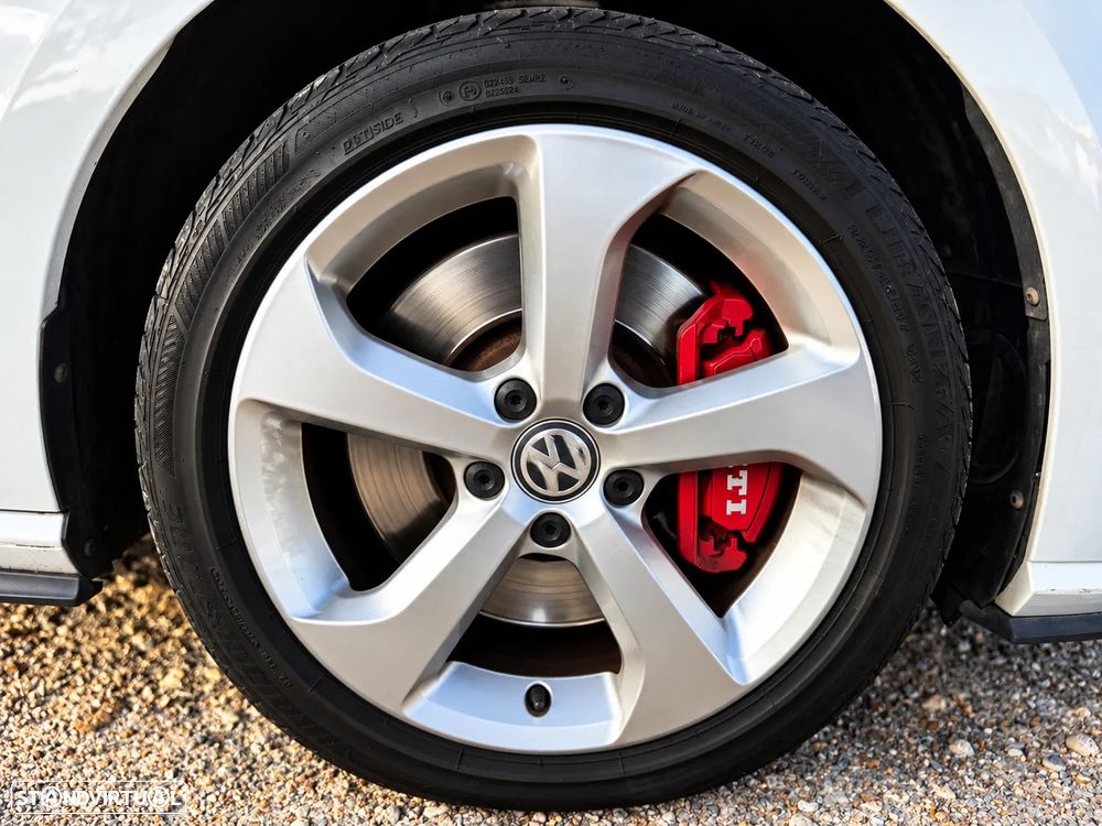 VW Golf - 16