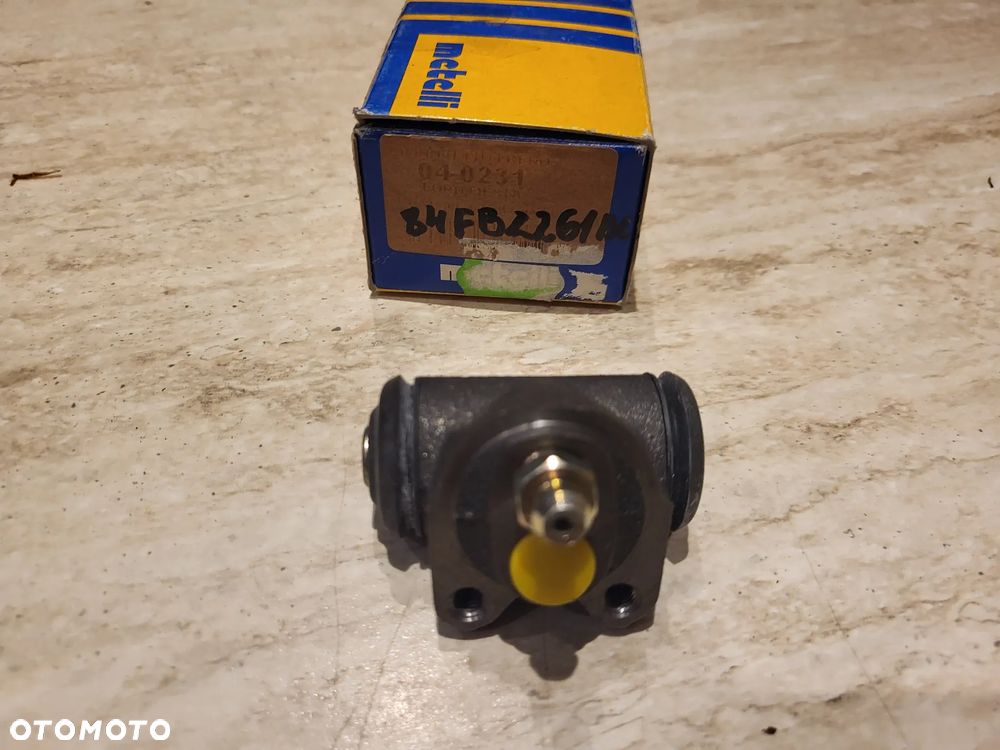 Cylinderek hamulcowy tył L/P FORD FIESTA I, FIESTA II, FIESTA III, FIESTA/HATCHBACK 0.9-1.6D 05.76-12.95 - 1