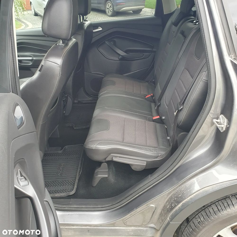 Ford Kuga 2.0 TDCi 4x4 Titanium - 14