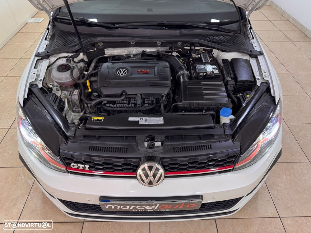 VW Golf 2.0 TSi GTi DSG Performance - 4