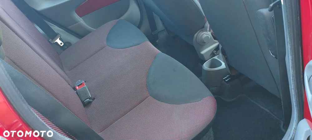 Toyota Aygo - 32