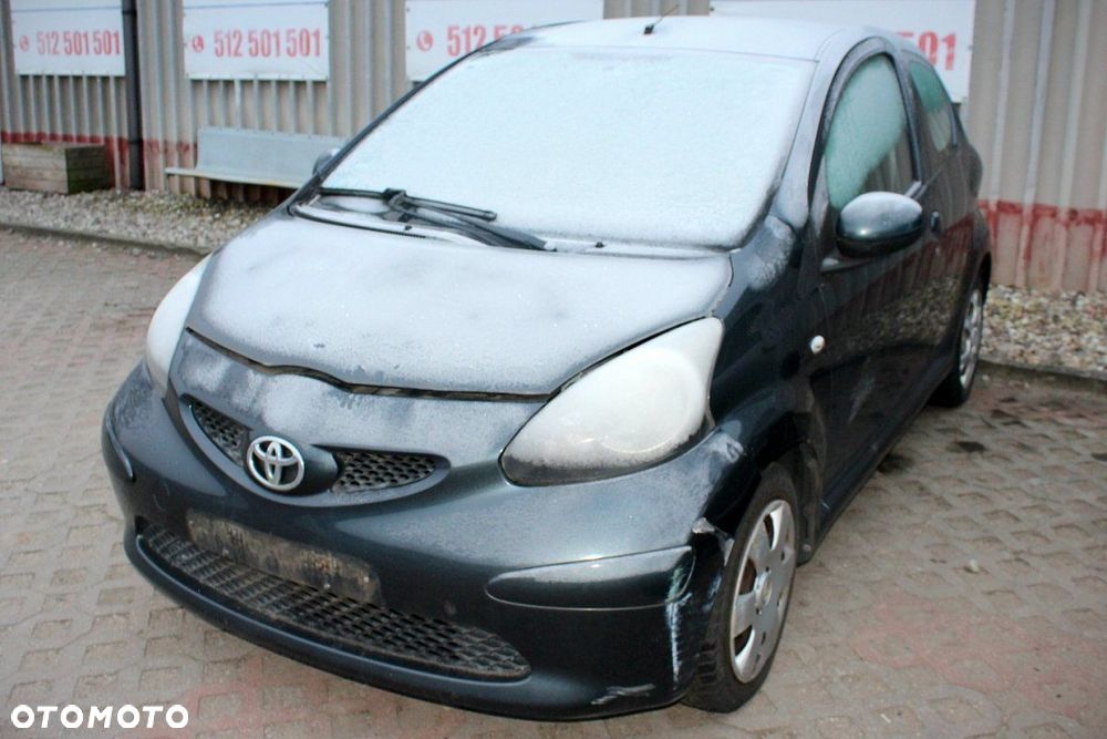 Toyota Aygo 2007 1.0VVTI 1KR-FE HB3D (MASKA, ZDERZAK, LAMPA, BŁOTNIK, DRZWI, SZYBA, FOTEL) - 3