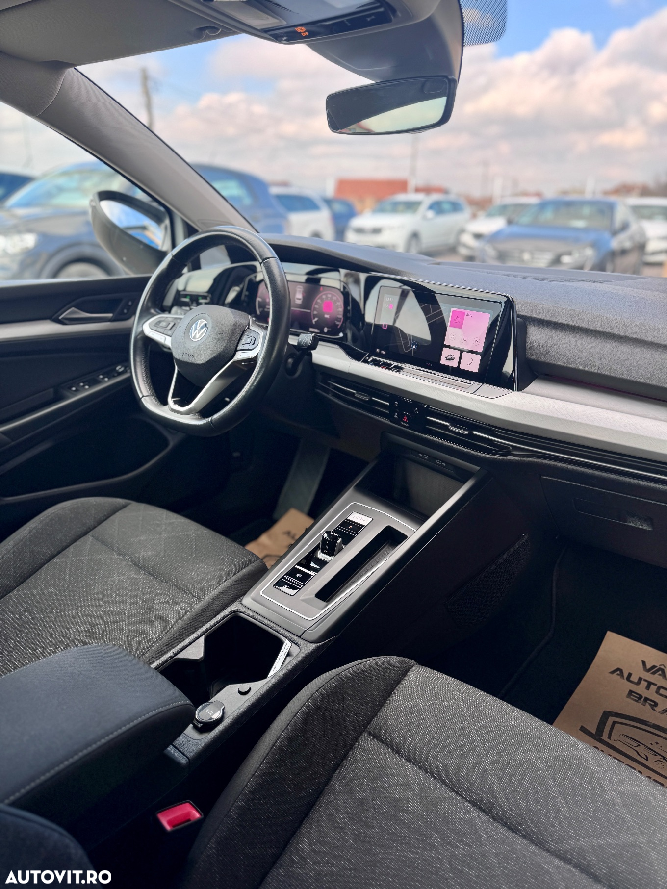 Volkswagen Golf 2.0 TDI DSG Life - 10