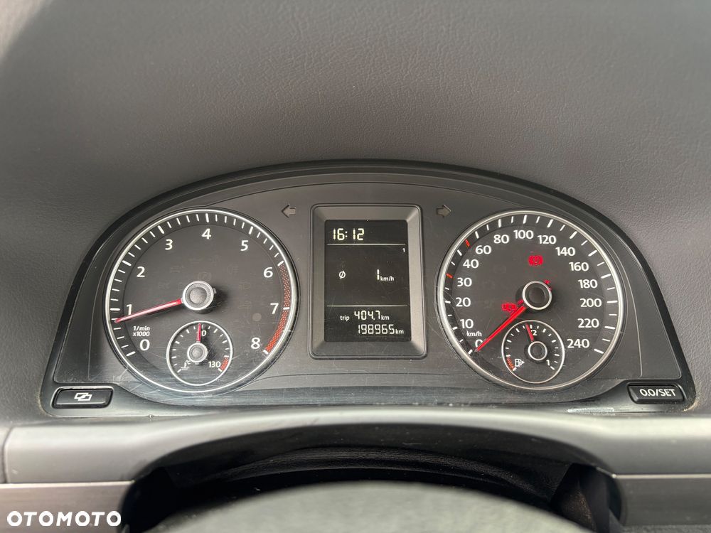 Volkswagen Touran 1.2 TSI BlueMotion Technology MATCH - 26