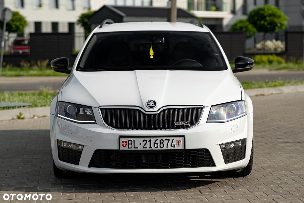 Skoda Octavia 2.0 TDI (Green tec) 4x4 DSG RS - 8