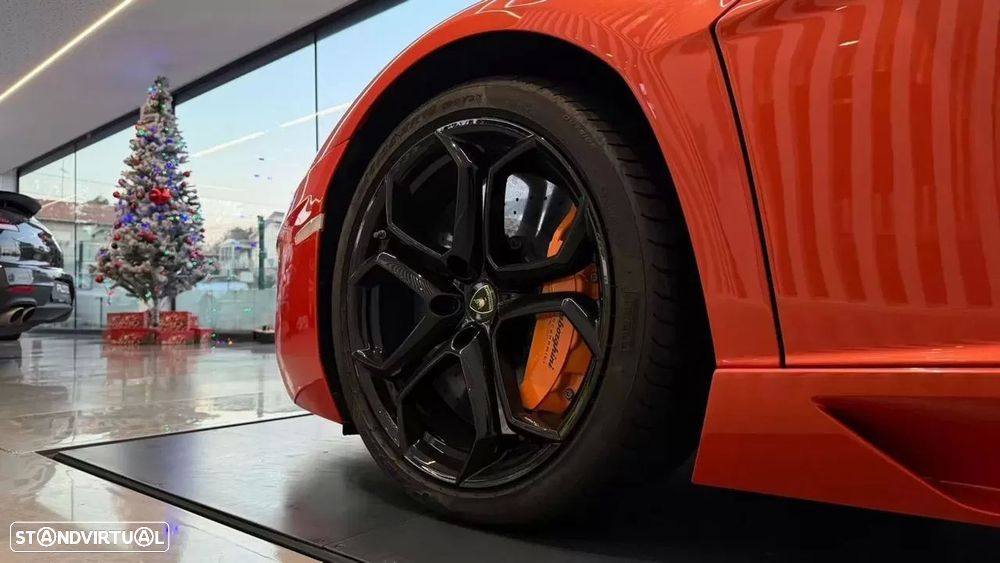 Lamborghini Aventador 6.5 V12 LP700-4 - 7