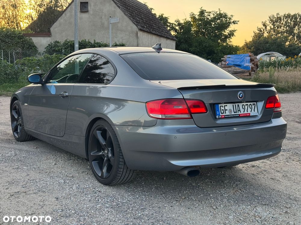 BMW Seria 3 320i - 6