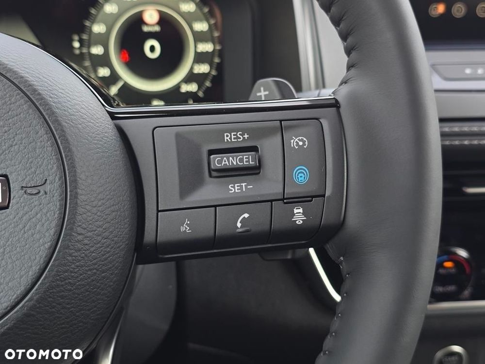 Nissan Qashqai 1.3 DIG-T mHEV N-Connecta Xtronic - 13