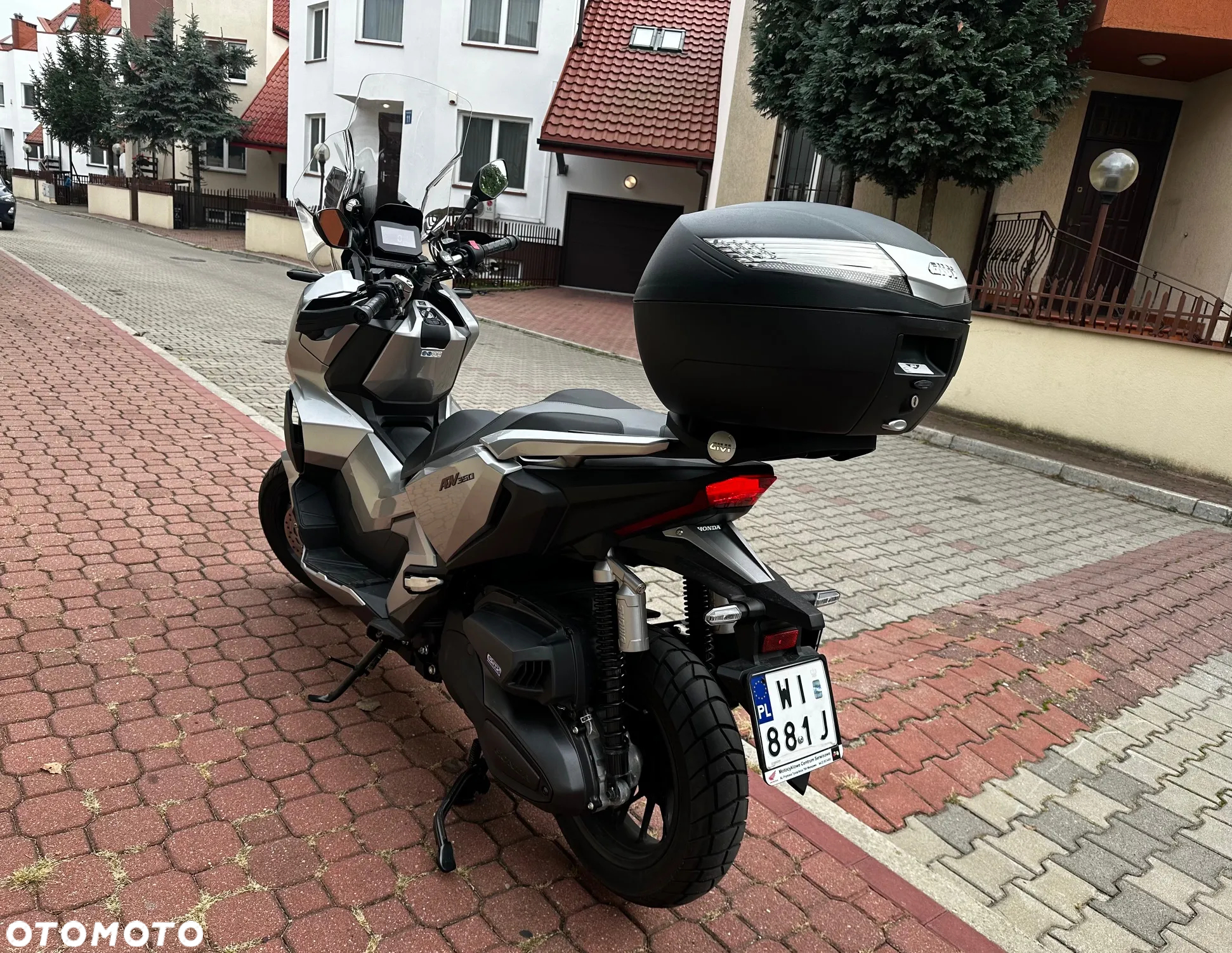Honda ADV350 - 8