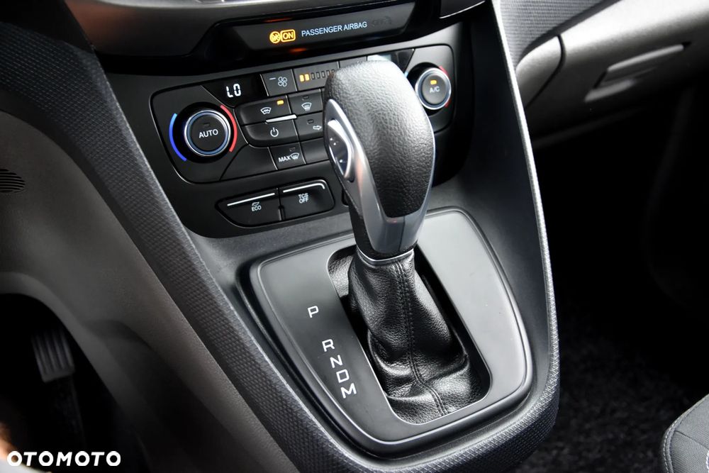 Ford Tourneo Connect 1.5 EcoBlue Start-Stop Titanium - 32