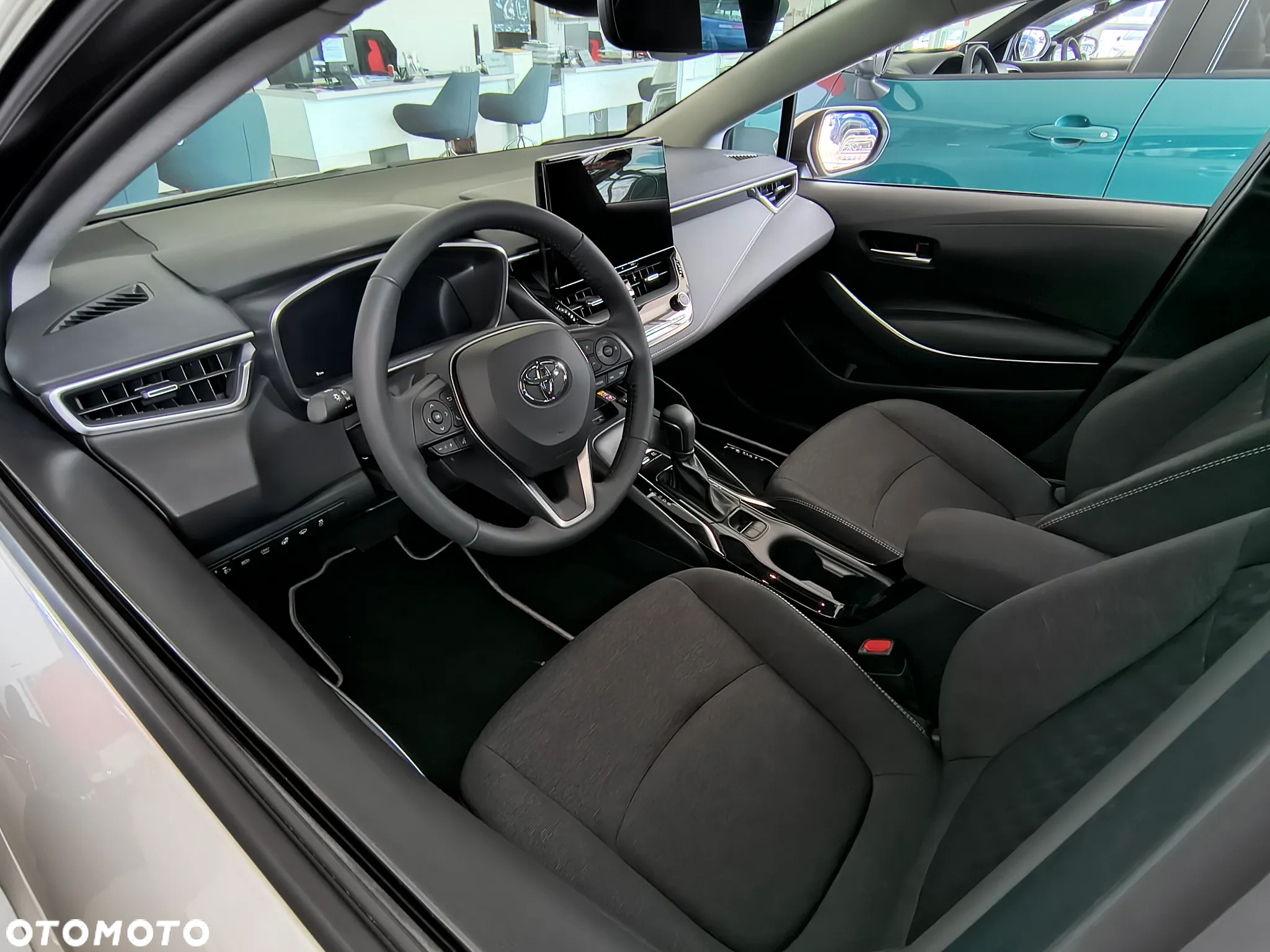Toyota Corolla 1.8 Hybrid Style - 4