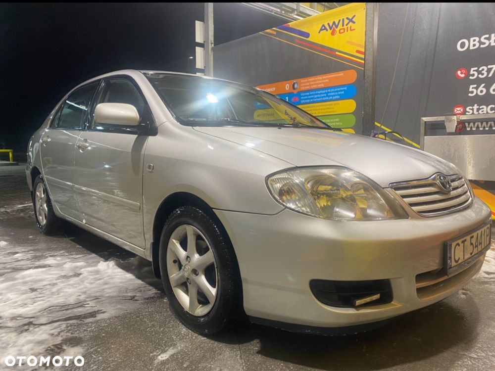 Toyota Corolla - 4