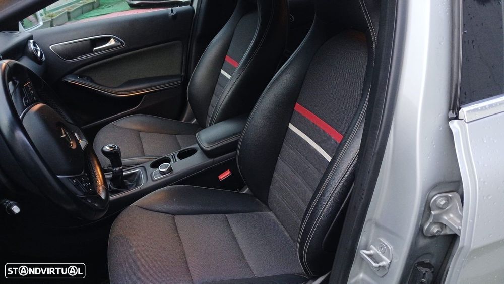 Mercedes-Benz A 200 CDI (BlueEFFICIENCY) Urban - 14