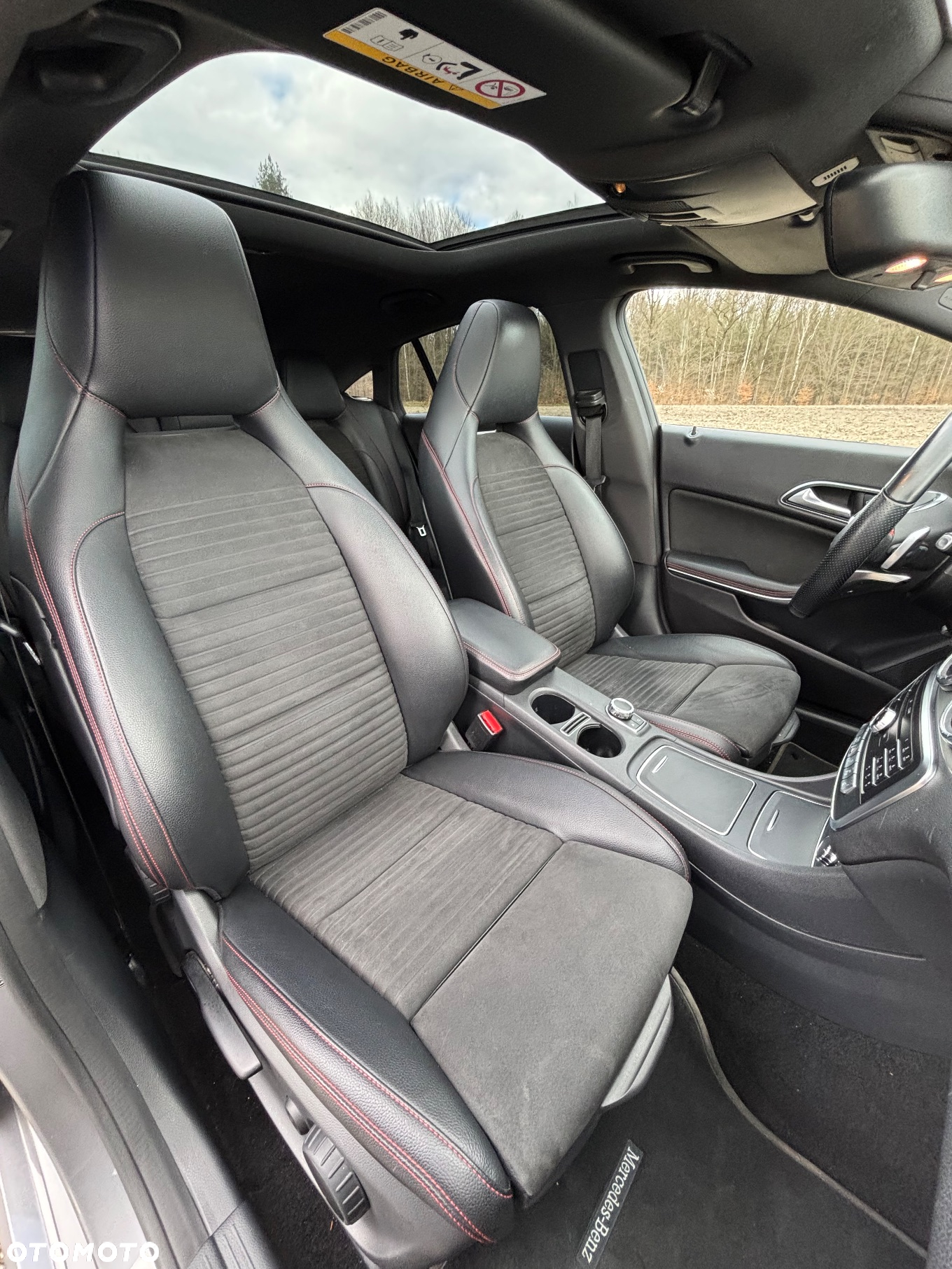 Mercedes-Benz CLA 180 7G-DCT - 12