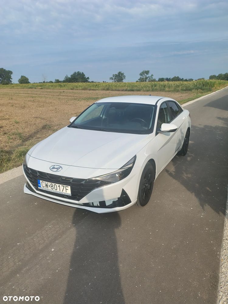 Hyundai Elantra 1.6 Smart - 1