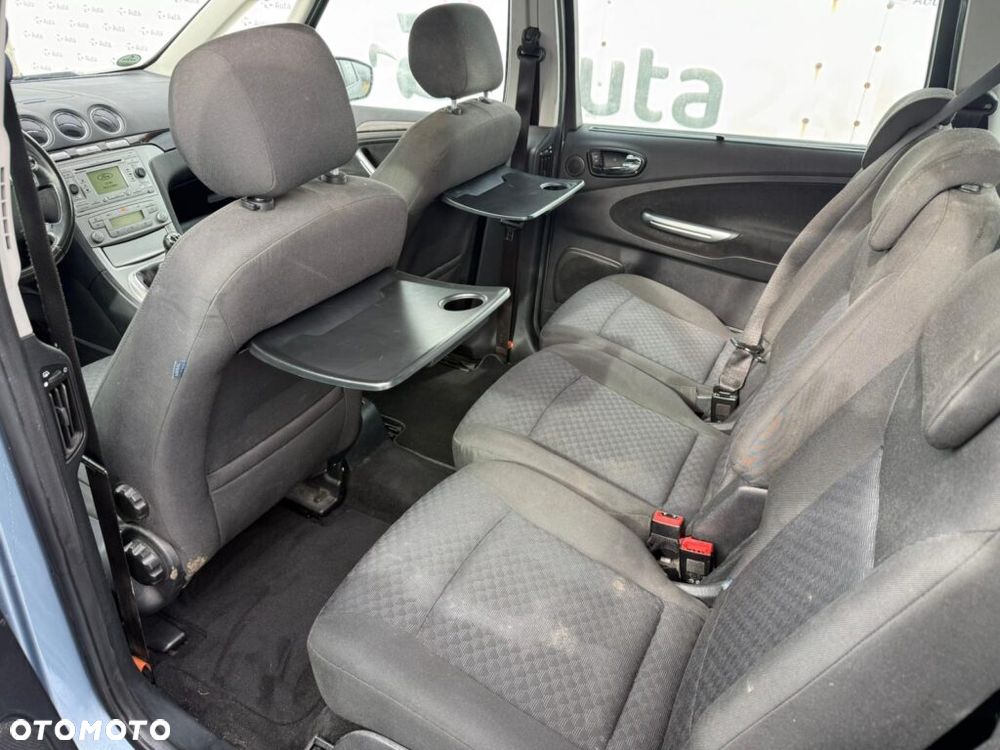 Ford Galaxy 2.0 Ghia - 13