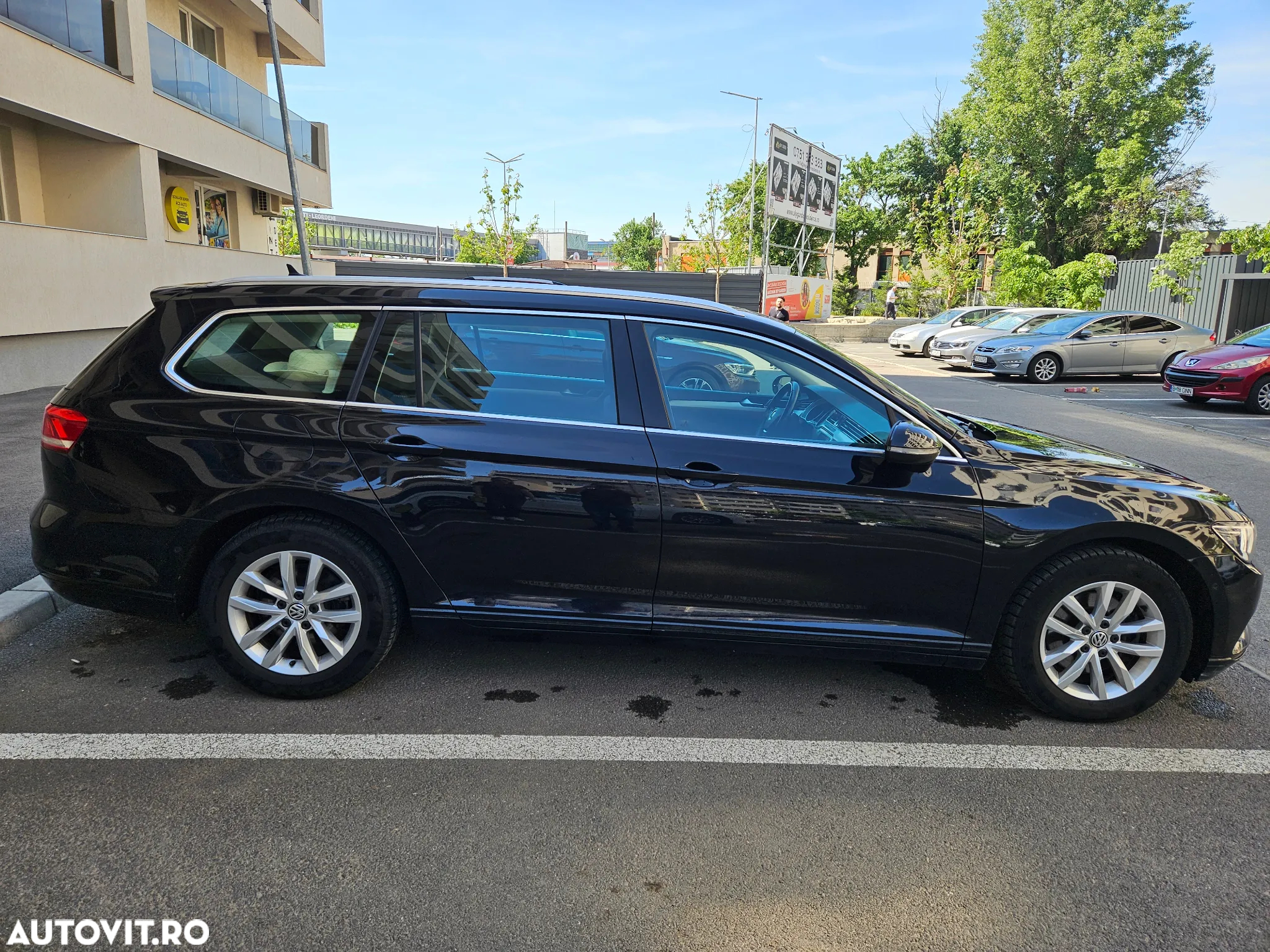Volkswagen Passat Variant 1.6 TDI (BlueMotion Technology) DSG Comfortline - 4