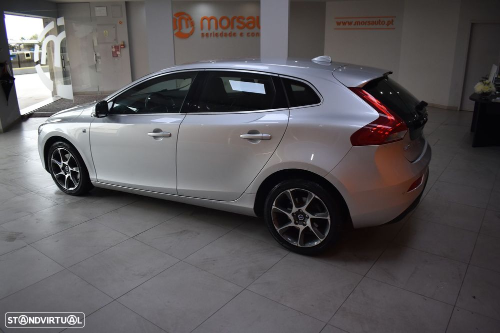 Volvo V40 2.0 D2 VOR - 4
