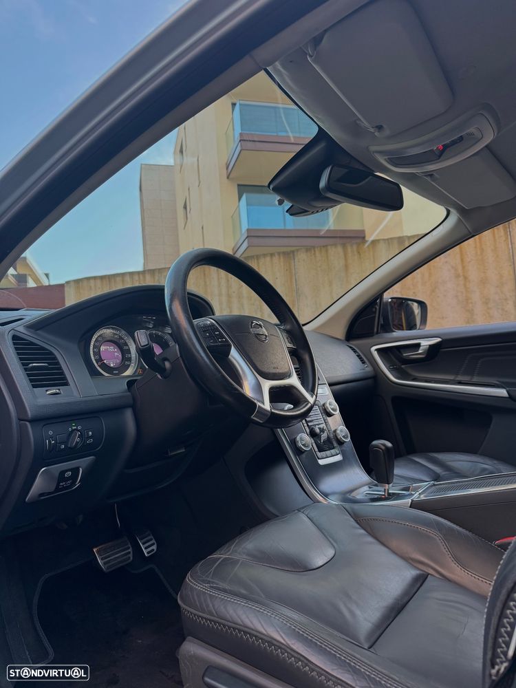 Volvo XC 60 2.4 D5 VOR Ocean Race AWD Geartronic - 6