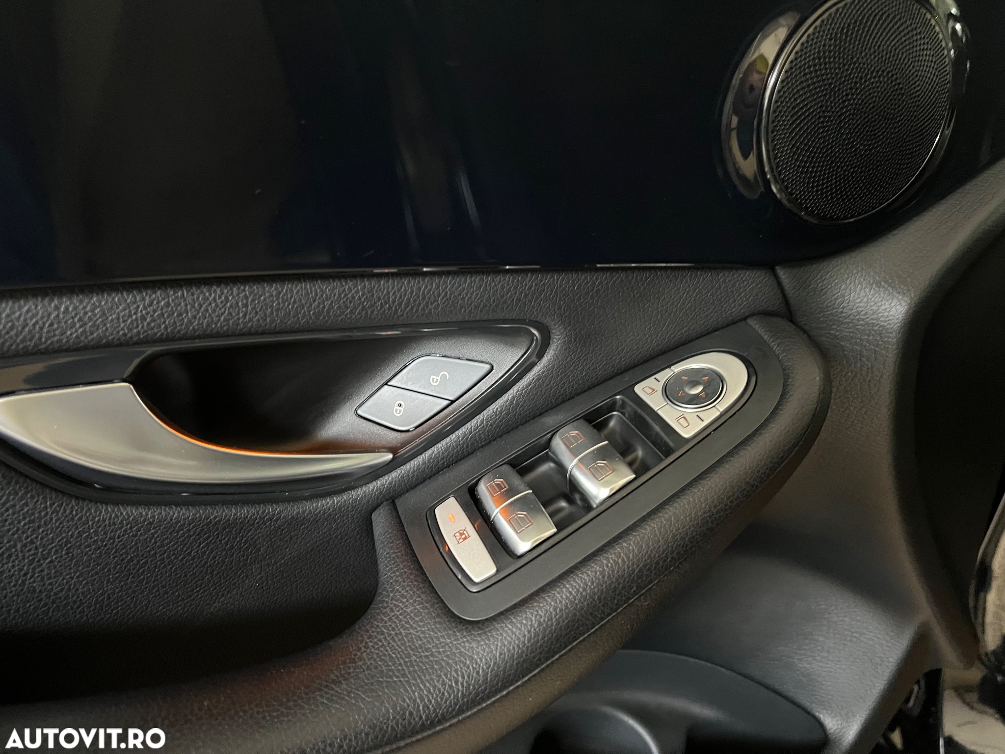 Mercedes-Benz GLC 220 d 4Matic 9G-TRONIC - 22
