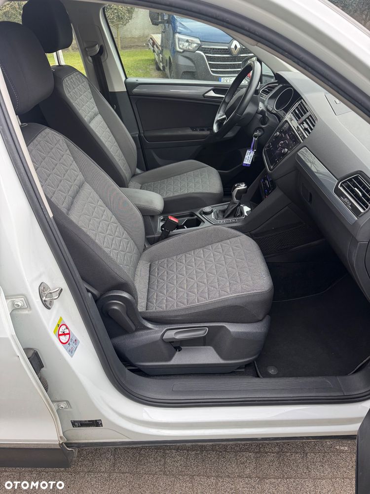 Volkswagen Tiguan 2.0 TDI SCR 4MotION DSG Elegance - 23