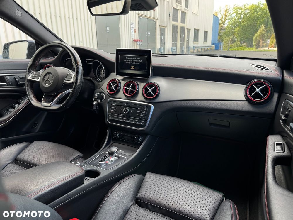 Mercedes-Benz CLA AMG 45 4-Matic - 14