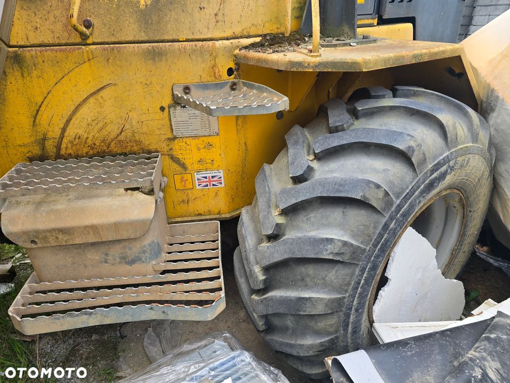 JCB NC10 - 4