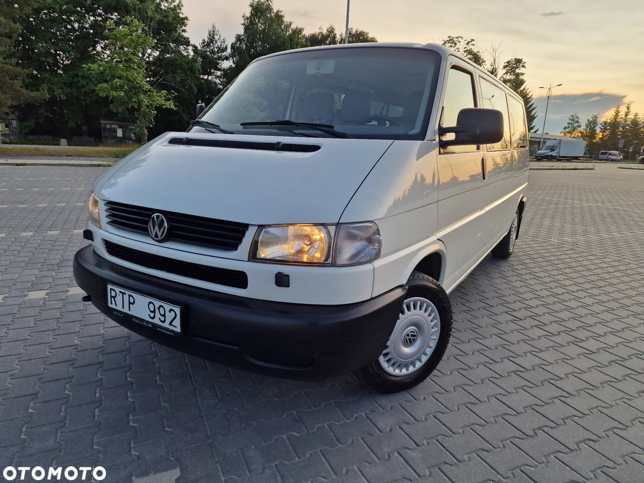 Volkswagen Caravelle GL - 31