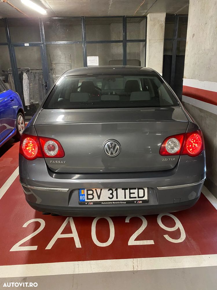 Volkswagen Passat - 27