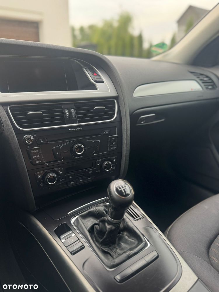 Audi A4 Avant 1.8 TFSI Ambiente - 22