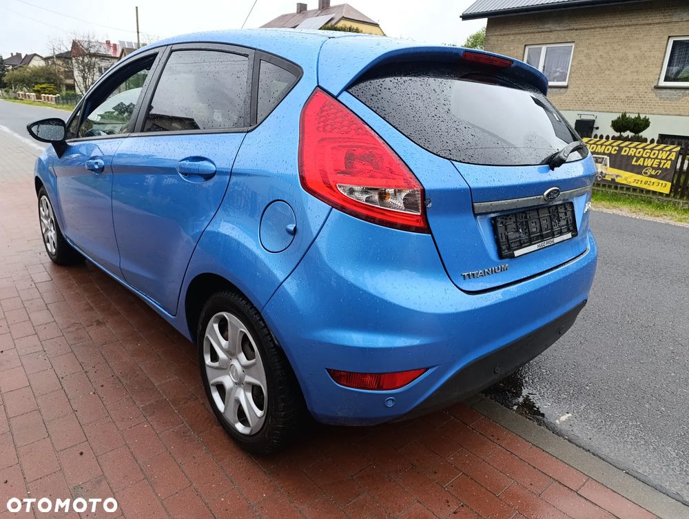Ford Fiesta 1.25 Celebration - 7