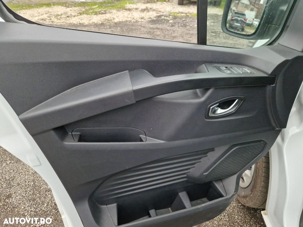 Renault Trafic Blue dCi 110 Life - 9