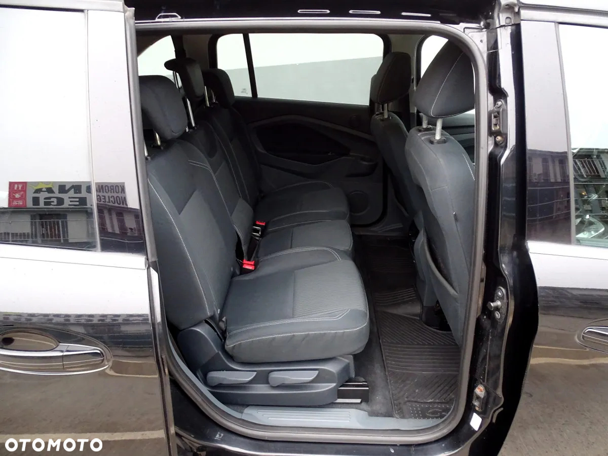 Ford Grand C-MAX 2.0 TDCi Titanium - 15