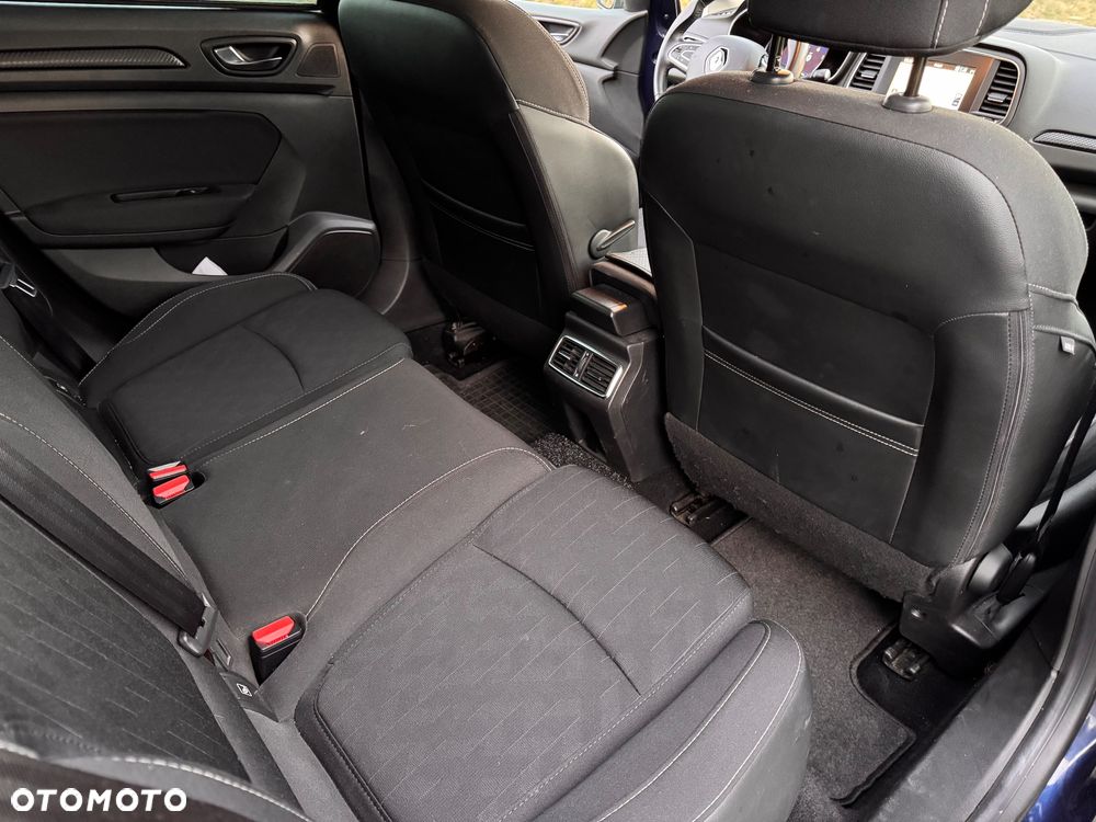 Renault Megane TCe 140 GPF LIMITED - 11