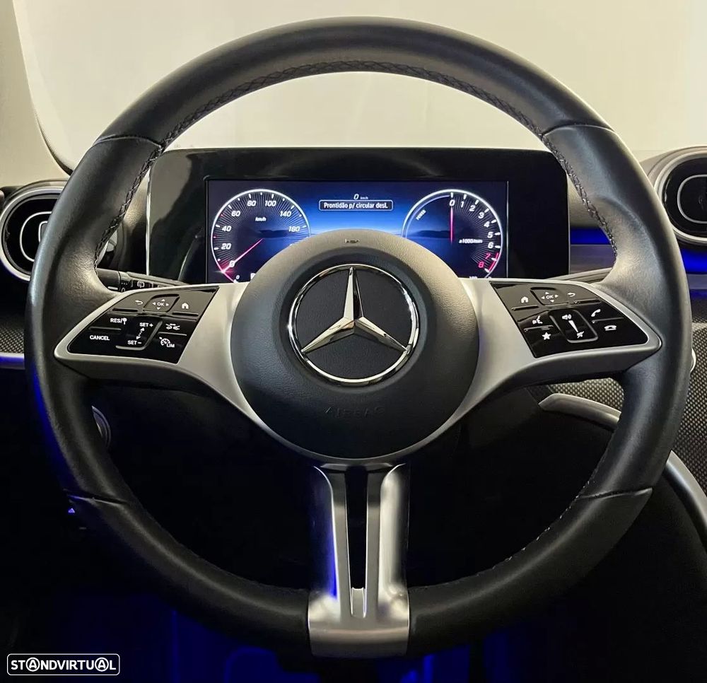 Mercedes-Benz C 300 e - 12