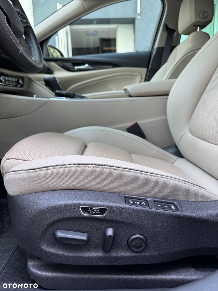 Opel Insignia - 17