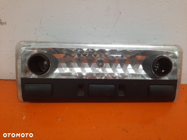 BMW 318I E46 97-03 KOMBI LAMPKA WEWNĘTRZNA OŚWIETLENIE KABINY  63618364929