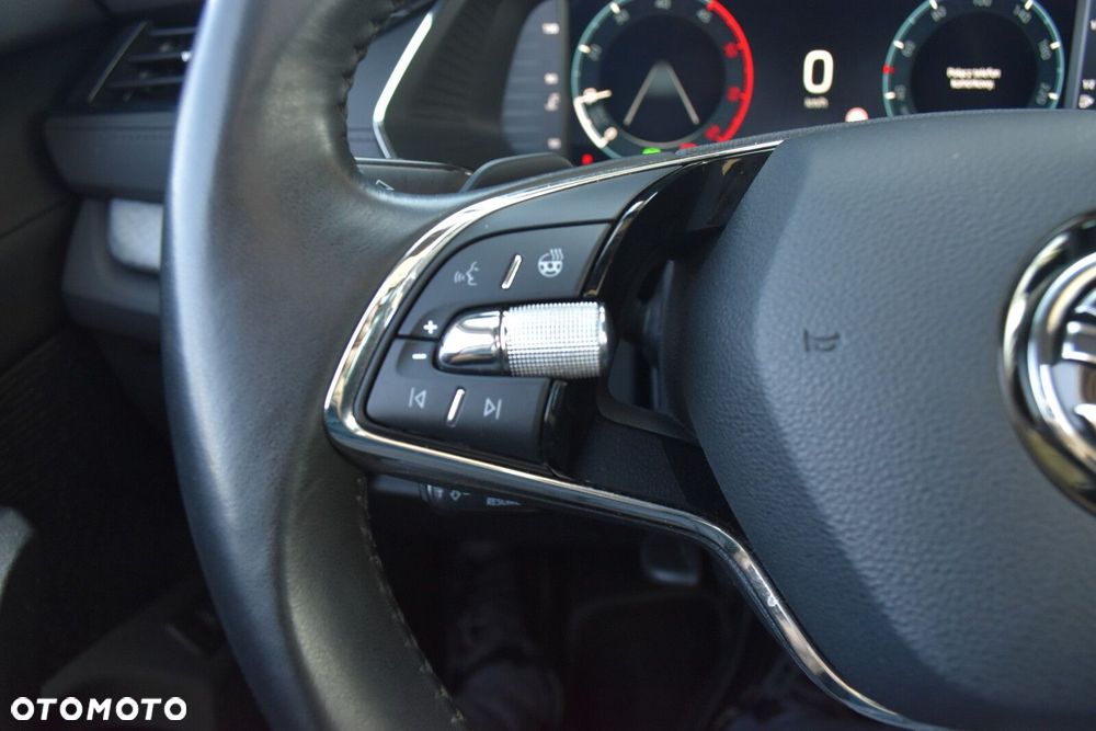 Skoda Octavia 2.0 TDI Ambition DSG - 14