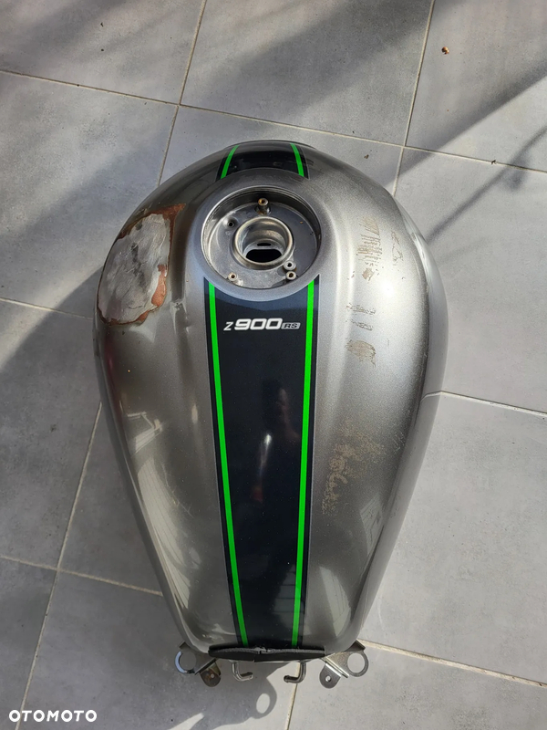 Zbiornik paliwa kawasaki z 900rs 18r