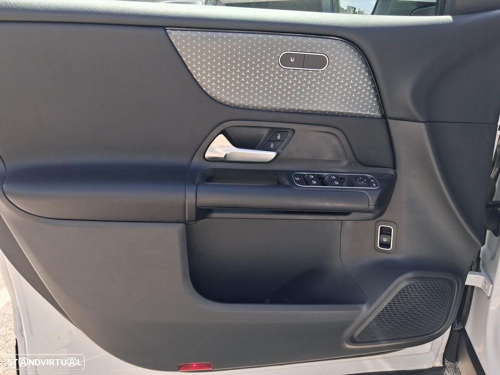 Mercedes-Benz GLB 180 d Style - 8