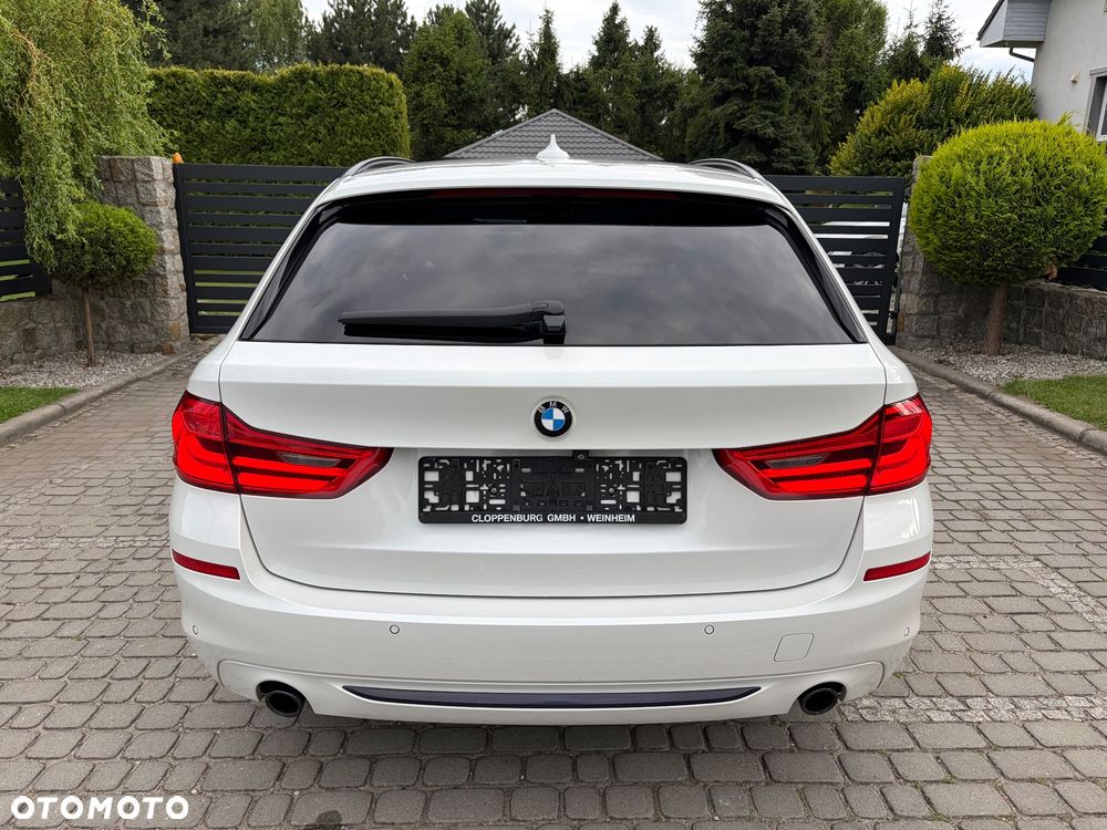 BMW Seria 5 525d Sport-Aut Luxury Line - 13