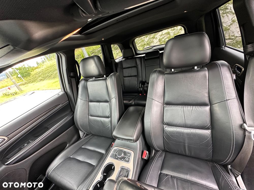 Jeep Grand Cherokee - 35