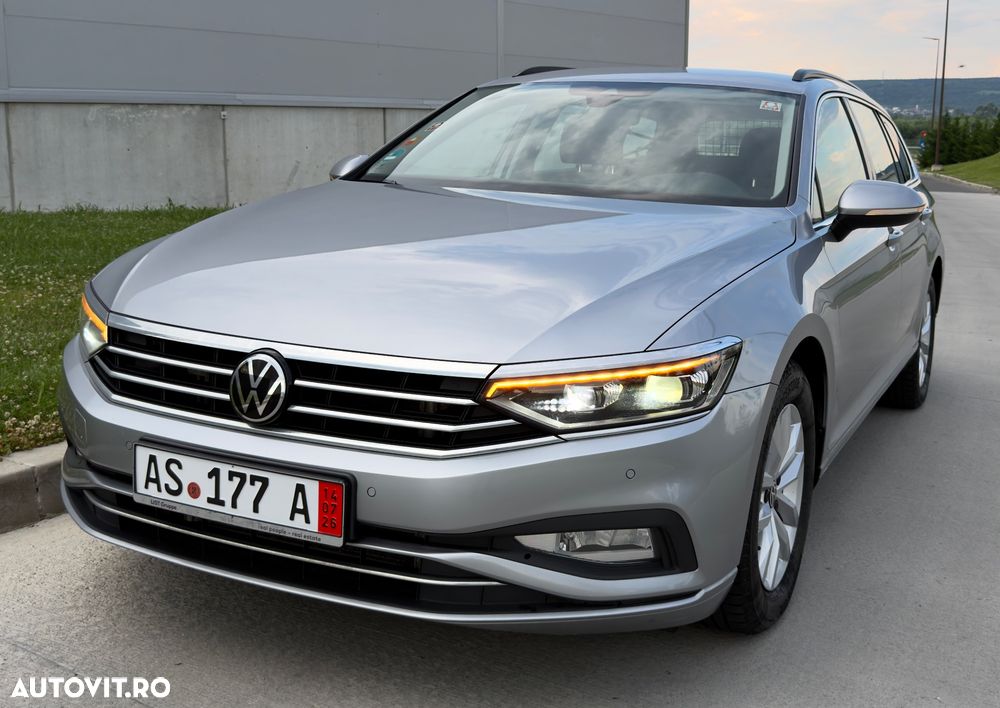 Volkswagen Passat 2.0 TDI SCR DSG Business - 39