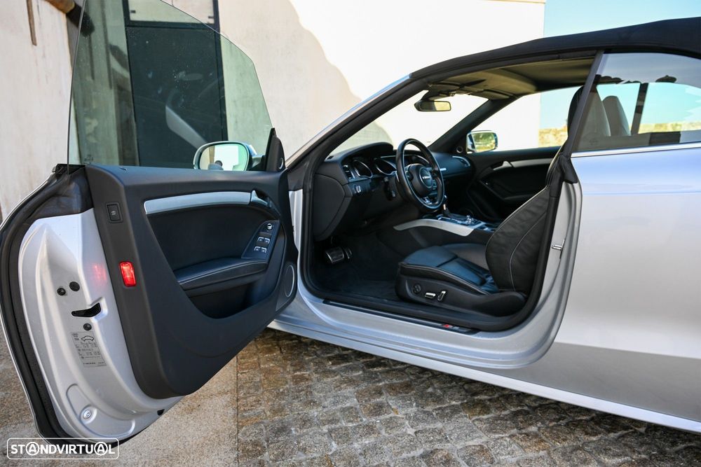 Audi A5 Cabrio - 38