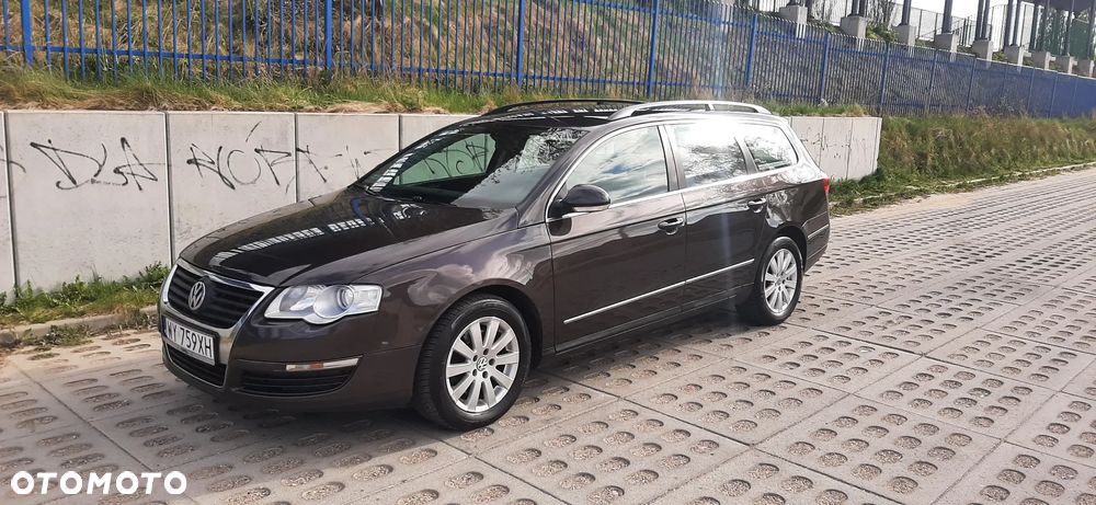 Volkswagen Passat Variant 2.0 TDI DPF Exclusive - 1