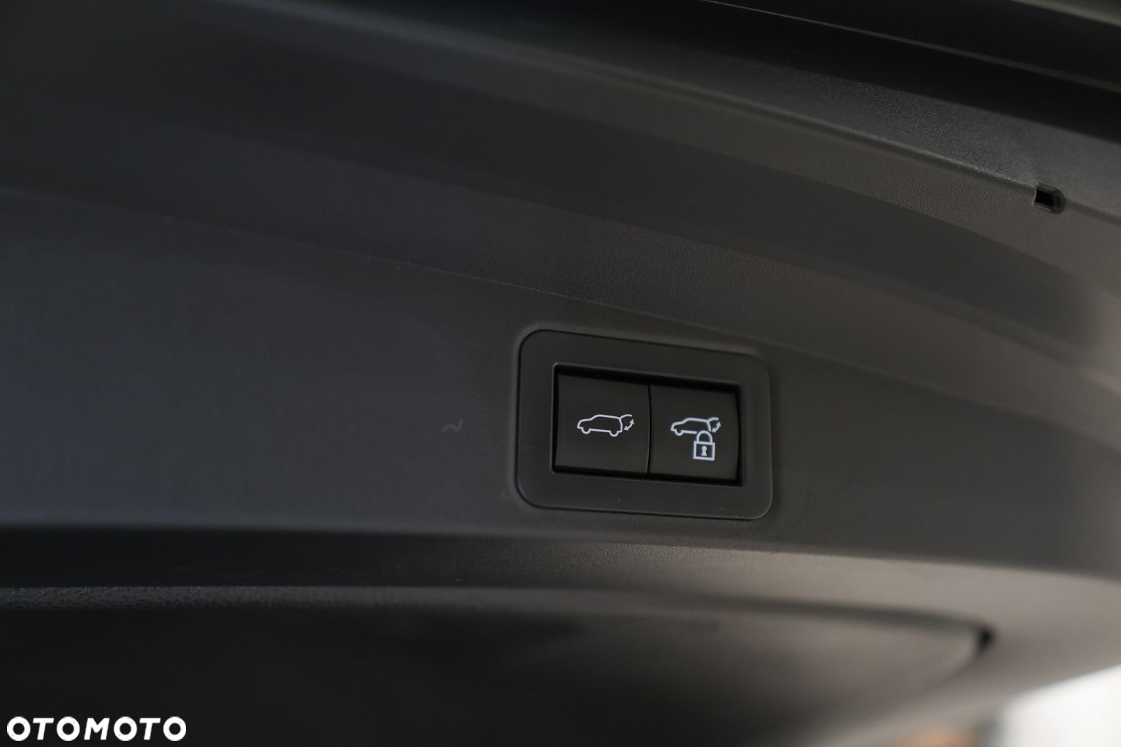 Toyota Corolla - 10