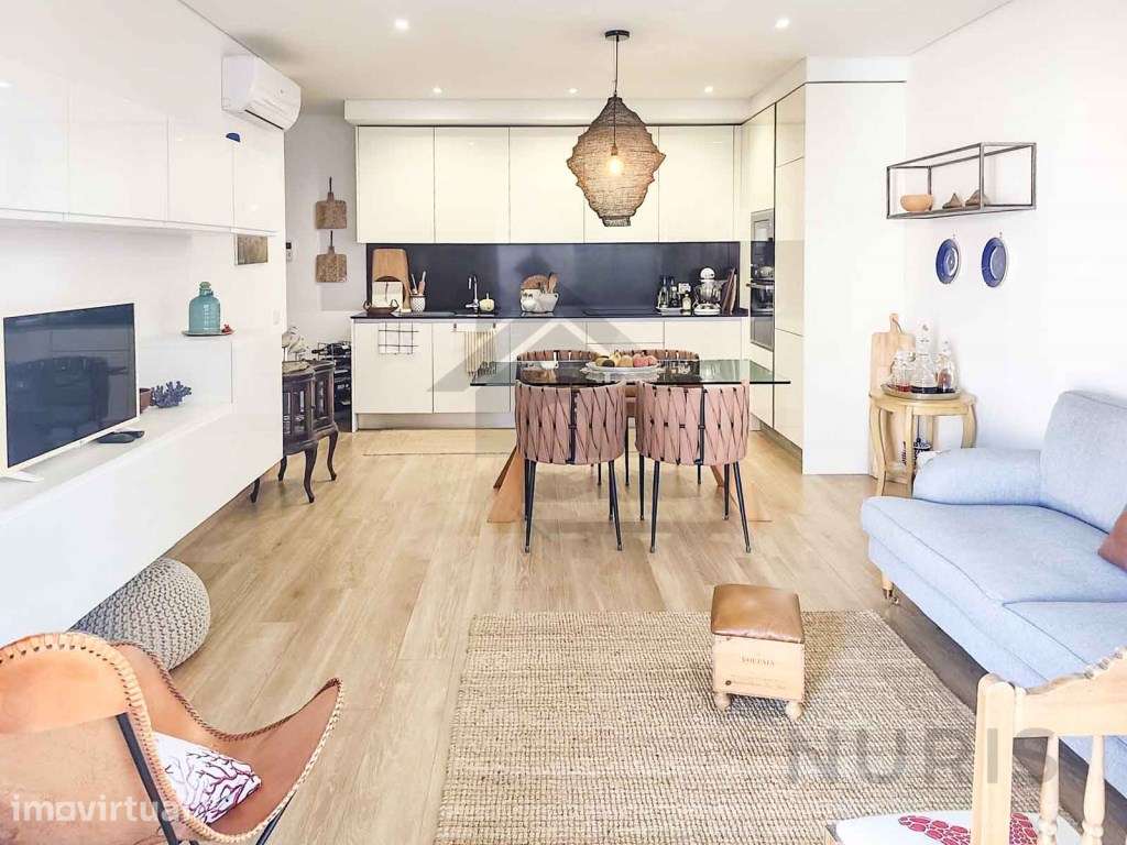 Apartamento T3 para Venda na Praia da Rocha - Portimão - Grande imagem: 2/21