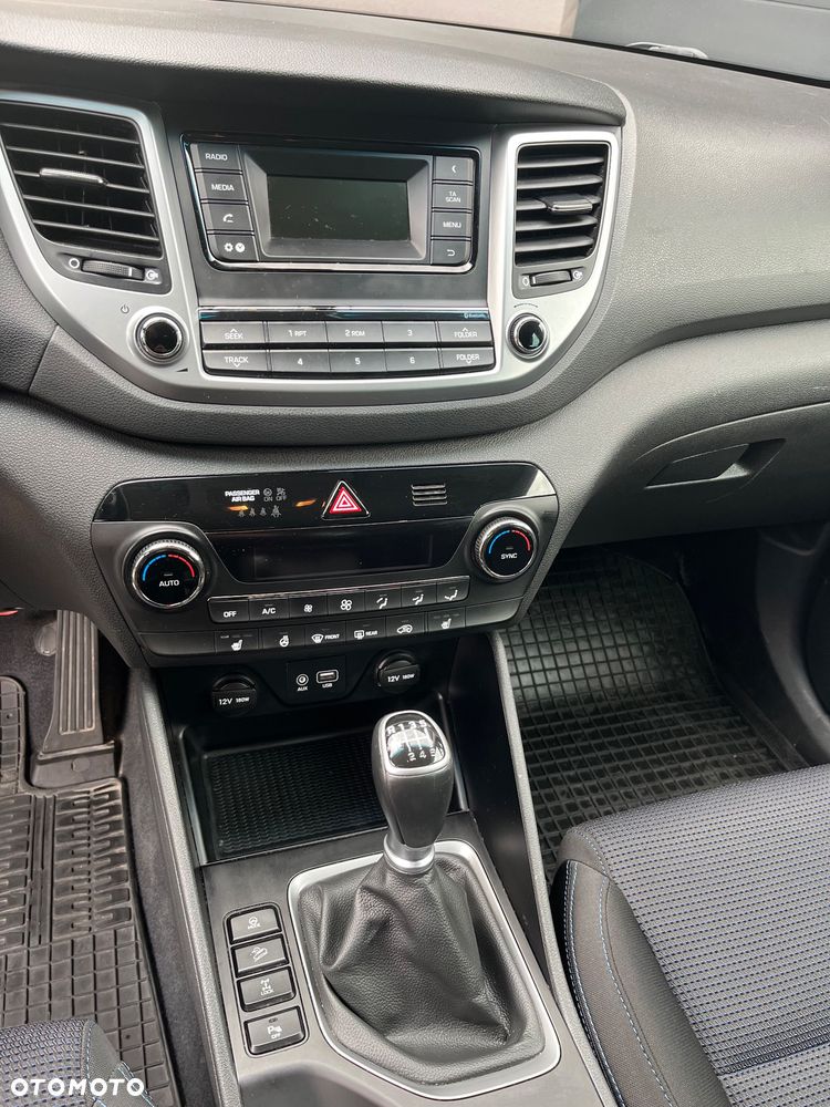 Hyundai Tucson 2.0 CRDI Comfort 4WD - 23