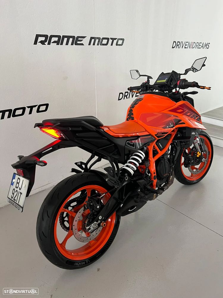 KTM Duke 390 - 19