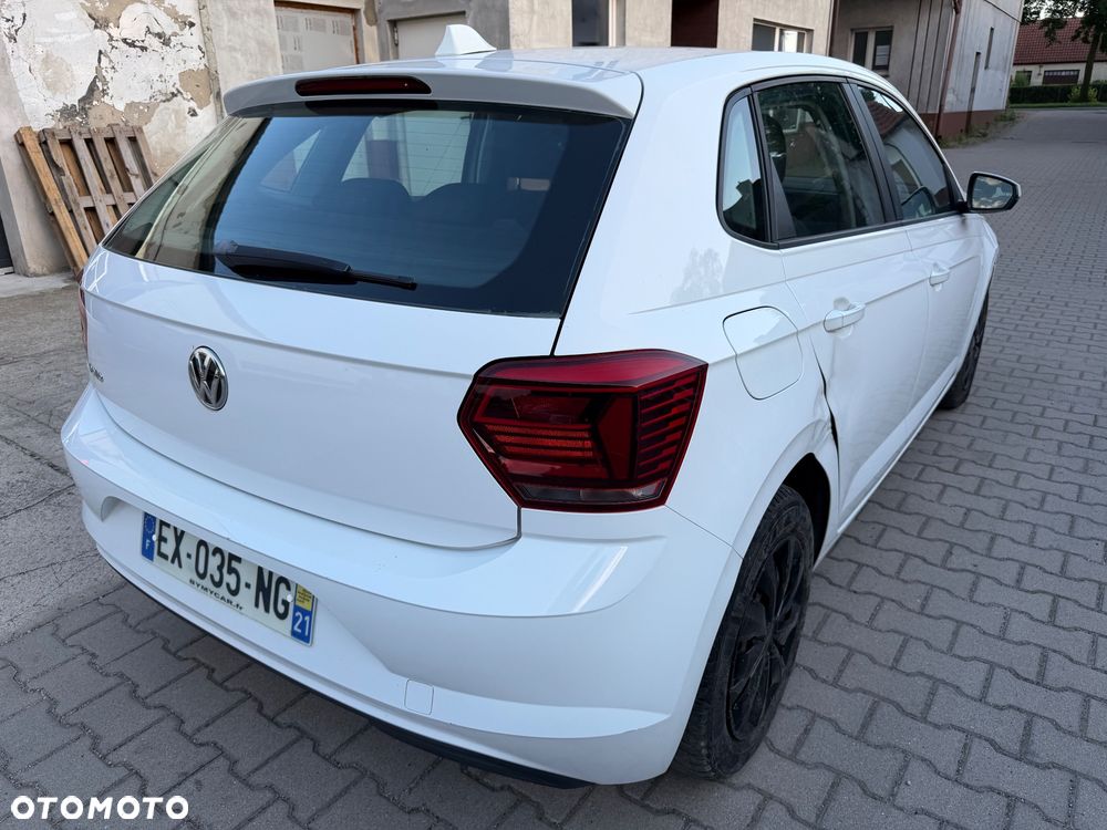 Volkswagen Polo 1.0 Comfortline - 24